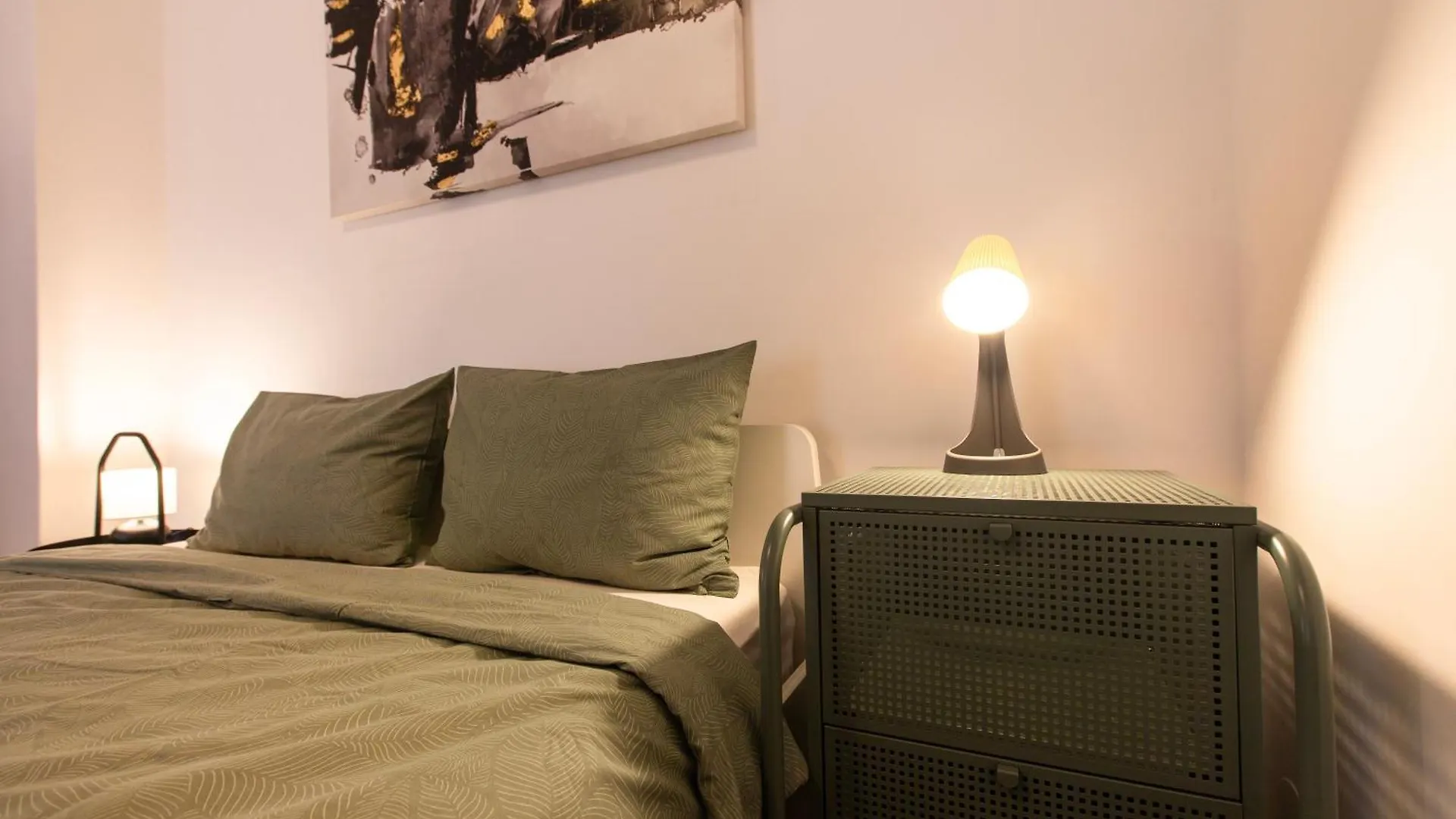 Ultracentral Hong Kong 3 Bdrm Apartment Bucharest 0*,